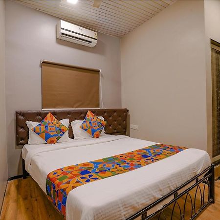สปอต ออน 40727 โฮเต็ล สตาร์ เรซิเดนซี Hotel มุมไบ ภายนอก รูปภาพ