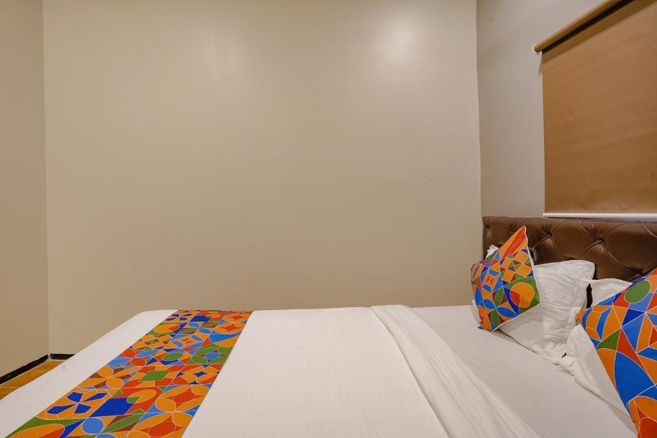 สปอต ออน 40727 โฮเต็ล สตาร์ เรซิเดนซี Hotel มุมไบ ภายนอก รูปภาพ